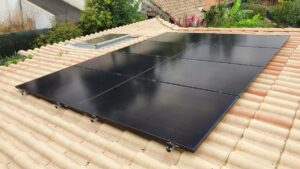 Installation surimposition - 8 panneaux solaires Sunpower p3 375 - 3 kWc - Lignan-sur-Orbs 34140 - Janvier 2022 - Installateur Libow